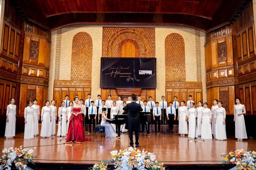 Friendship concert, cultural exchange between Vietnam and Romania